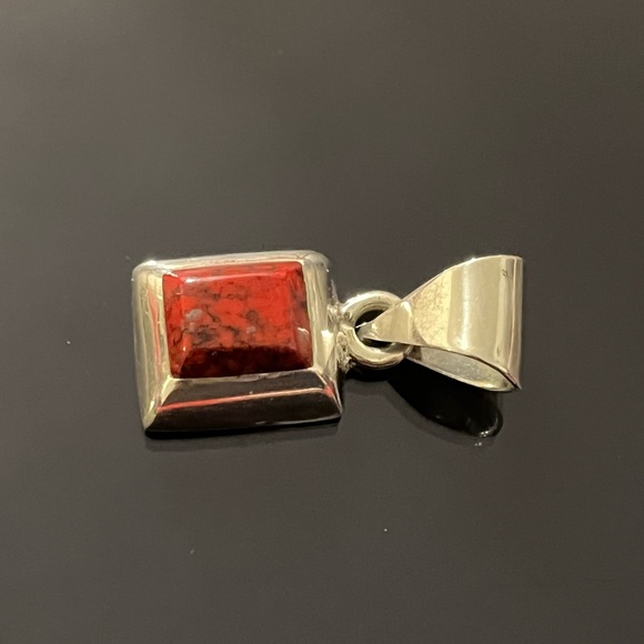 Sterling Silver Red Jasper Mexican Signed Pendant - Picture 3 of 9